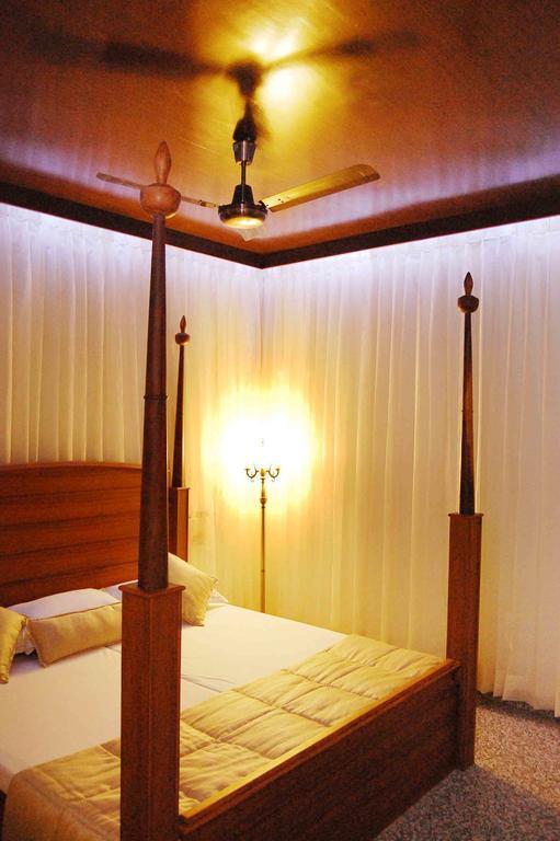 Hotel Ishan Villa Амритсар Екстериор снимка
