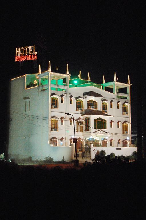 Hotel Ishan Villa Амритсар Екстериор снимка