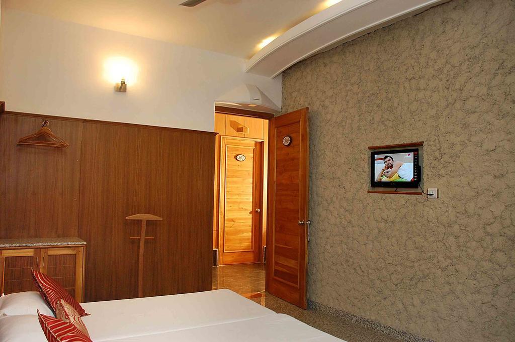 Hotel Ishan Villa Амритсар Екстериор снимка